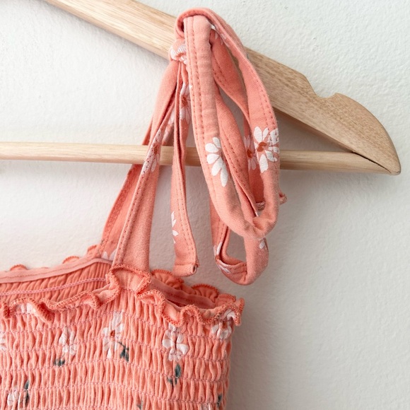 🌸 Hollister Smocked Floral Tank Top – Size Small 🌸 - Picture 3 of 6